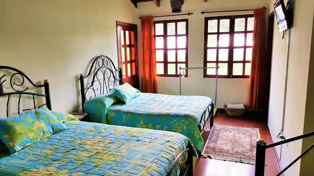 Hosteria San Carlos Tababela Habitación foto