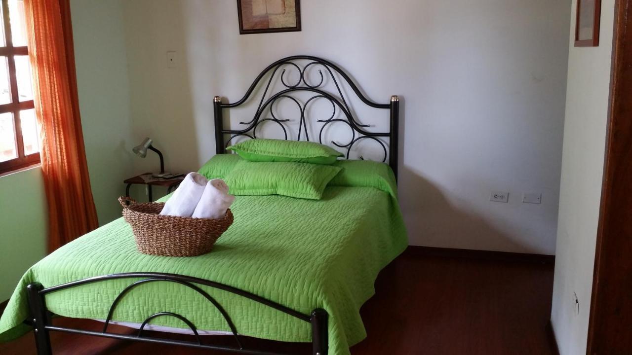 Hosteria San Carlos Tababela Habitación foto