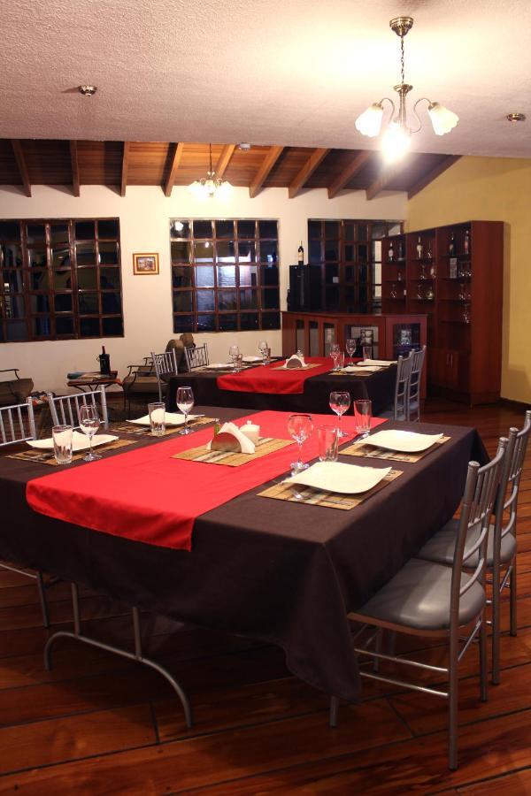 Hosteria San Carlos Tababela Exterior foto